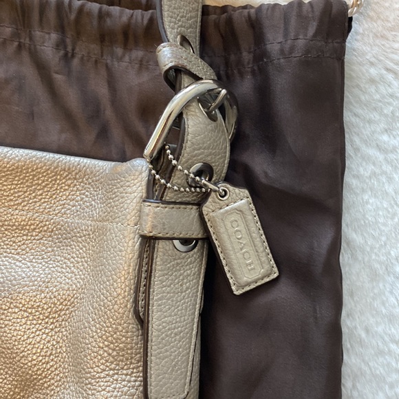 Coach large crossbody bag - Picture 12 of 14